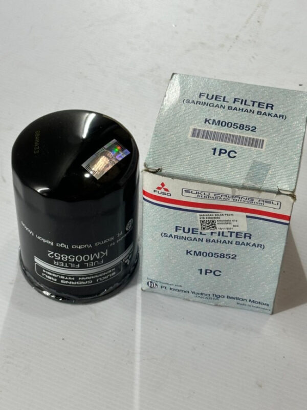 FILTER SOLAR KECIL MITSUBISHI UNTUK MITSUBISHI Canter FUSO EURO 4 CAT KUBOTA KOBELCO HITACHI HYUNDAI SANY NH MF PN KM005852
