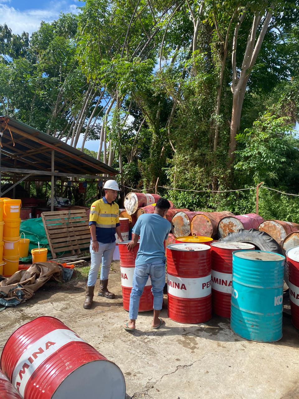 SABANI DIESEL DISTRIBUSI SUPLAI OLI DRUM PERTAMINA UNTUK PERUSAHAAN PABRIK AREA JABOTABEK SABANI DIESEL DISTRIBUSI SUPLAI OLI DRUM PERTAMINA UNTUK PERUSAHAAN PABRIK AREA JABOTABEK