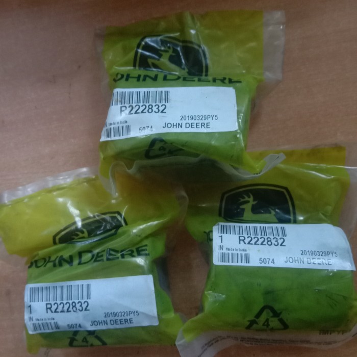 COUPLER SPILYNED COUPLING JHONDEERE TRAKTOR TYPE 5715 5045D PN R222832