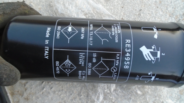 FILTER OLI JOHNDEERE UNTUK JOHNDEERE JCB 208S 155T CAT 320D2 CASE HITACHI MASSEY FERGUSON NEW HOLLAND AGCO TOYOTA KOMATSU VOLVO PN RE34958