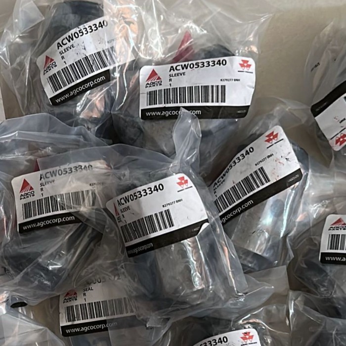 SLEEVE AGCO TRAKTOR MF5710 PN ACW0533340
