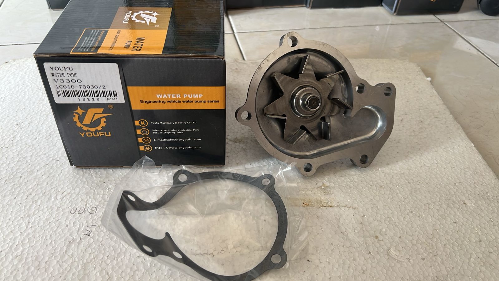 WATER PUMP YOUFU Gasket UNTUK Kubota V3300 V3800 PN 1C010-73030