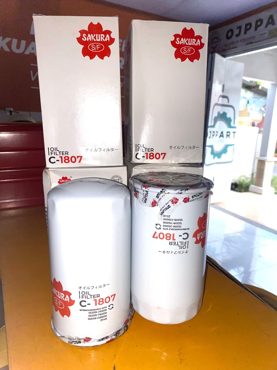 FILTER OLI SAKURA UTK NISSAN UD TRUCKS CASE IH JOHNDEERE HITACHI KOMATSU YANMAR PN C-1807