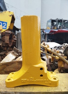 TRACK ADJUSTER YOKE DOZER CAT D5K PN 469-6322