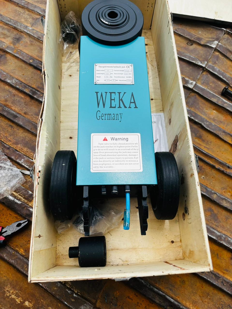 DONGRAK WEKA AIR HYDRAULIC JACK 25-50 TON 2STAGE