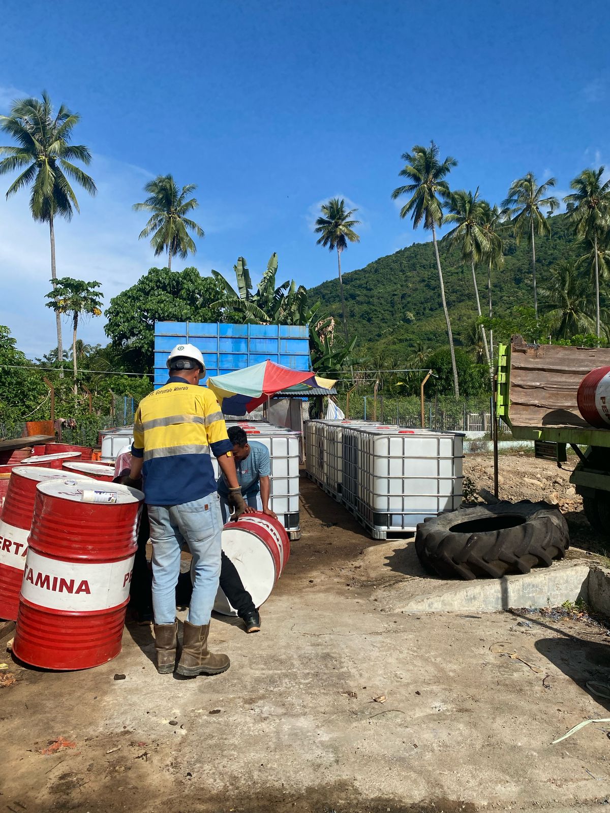DOKUMENTASI PENGANTARAN BARANG 30 APRIL 2025 (3)