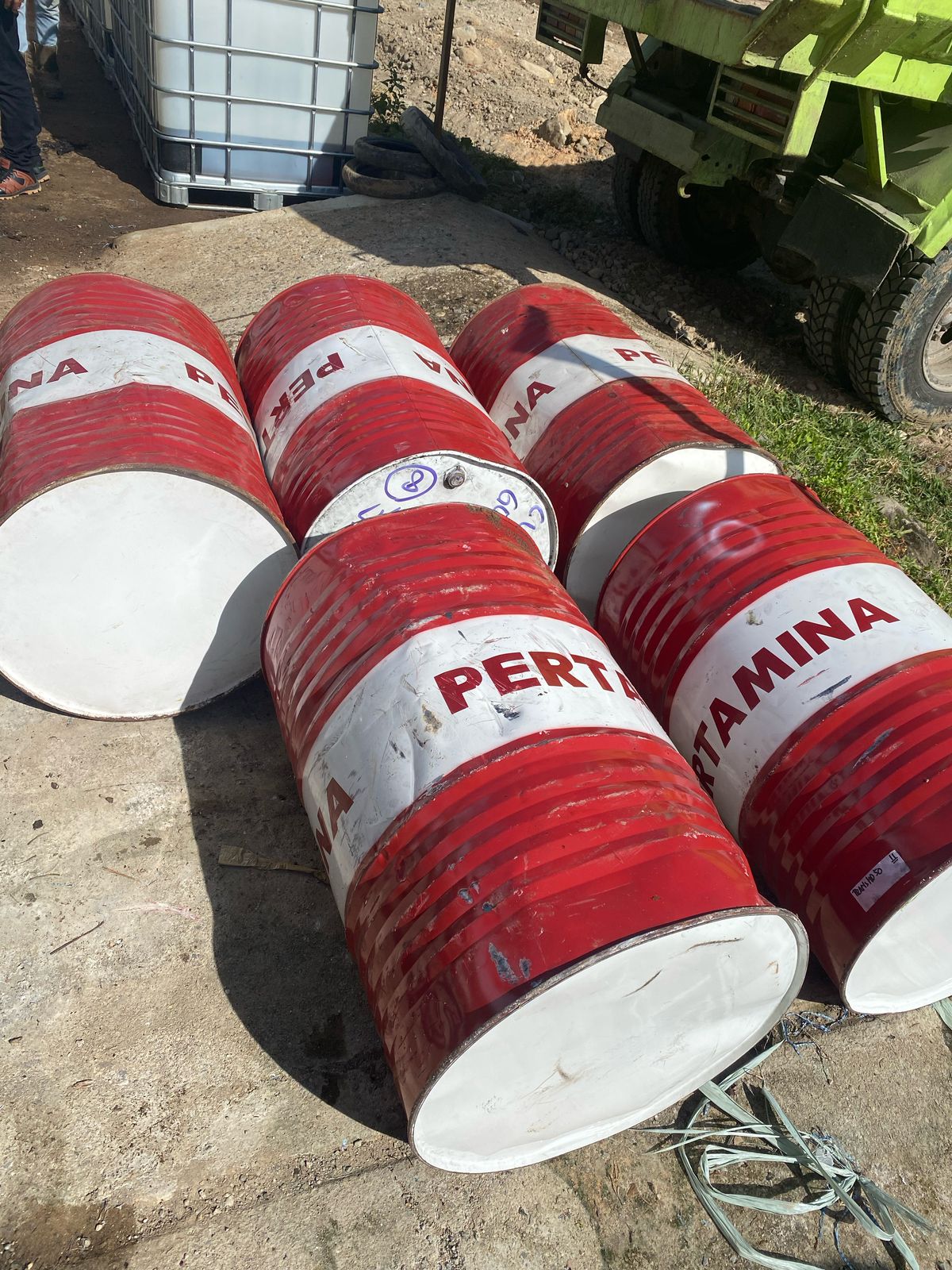 DOKUMENTASI PENGANTARAN BARANG 30 APRIL 2025 (6)