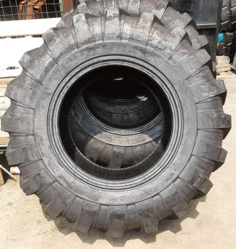 BAN BELAKANG BACKHOE LOADER ARMOUR 16.9 - 24 12PR R-4