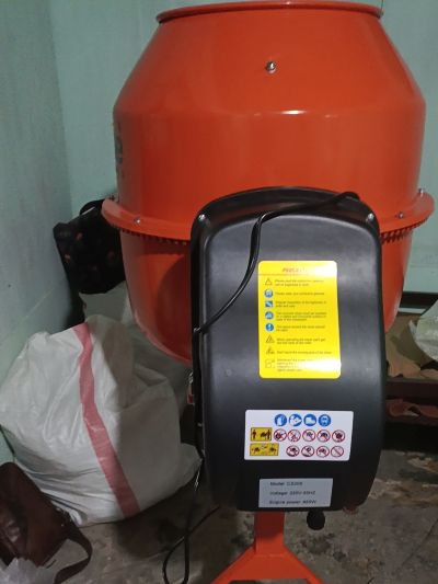 Mesin Molen Concrete Mixer Elektrik Portabel 200L 850 watt 220V starke CS200